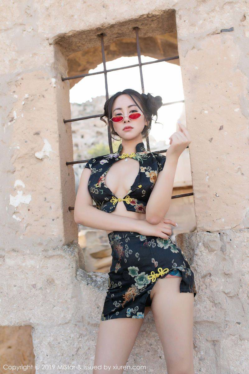 魅妍社气质美女穆菲菲性感旗袍诱惑翘臀土耳其户外旅拍-20