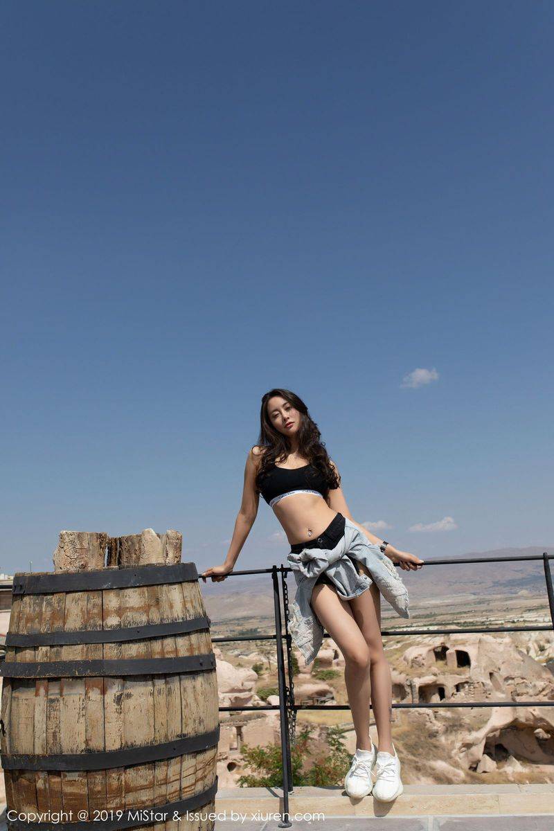 魅妍社气质美女穆菲菲性感旗袍诱惑翘臀土耳其户外旅拍-39