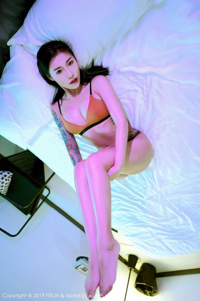 嗲囡囡新人模特张二爷Navira黑丝美腿内衣诱惑首套写真-11