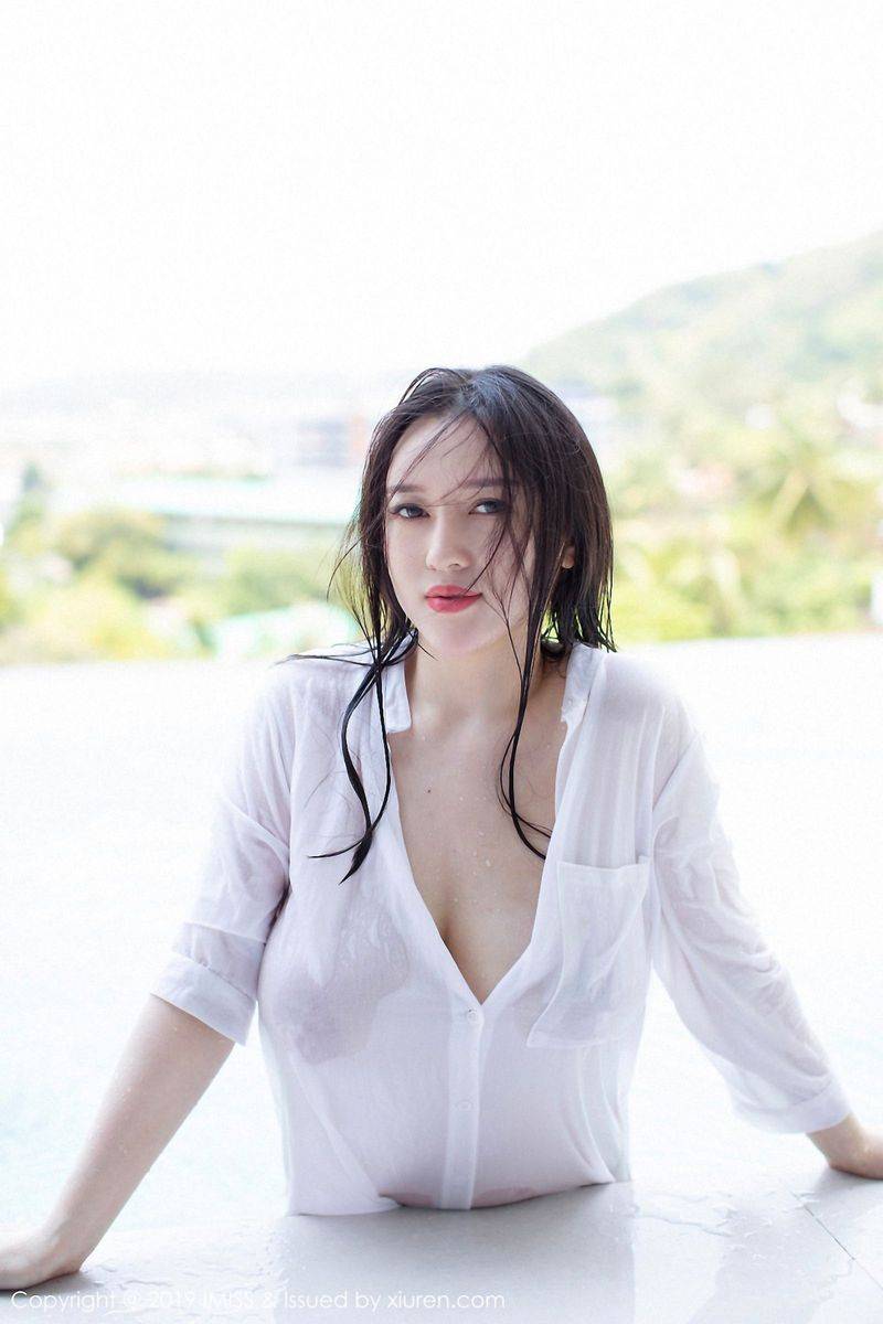 爱蜜社欧派女神恩一白衬衫黑丝美腿湿身诱惑普吉岛旅拍-25