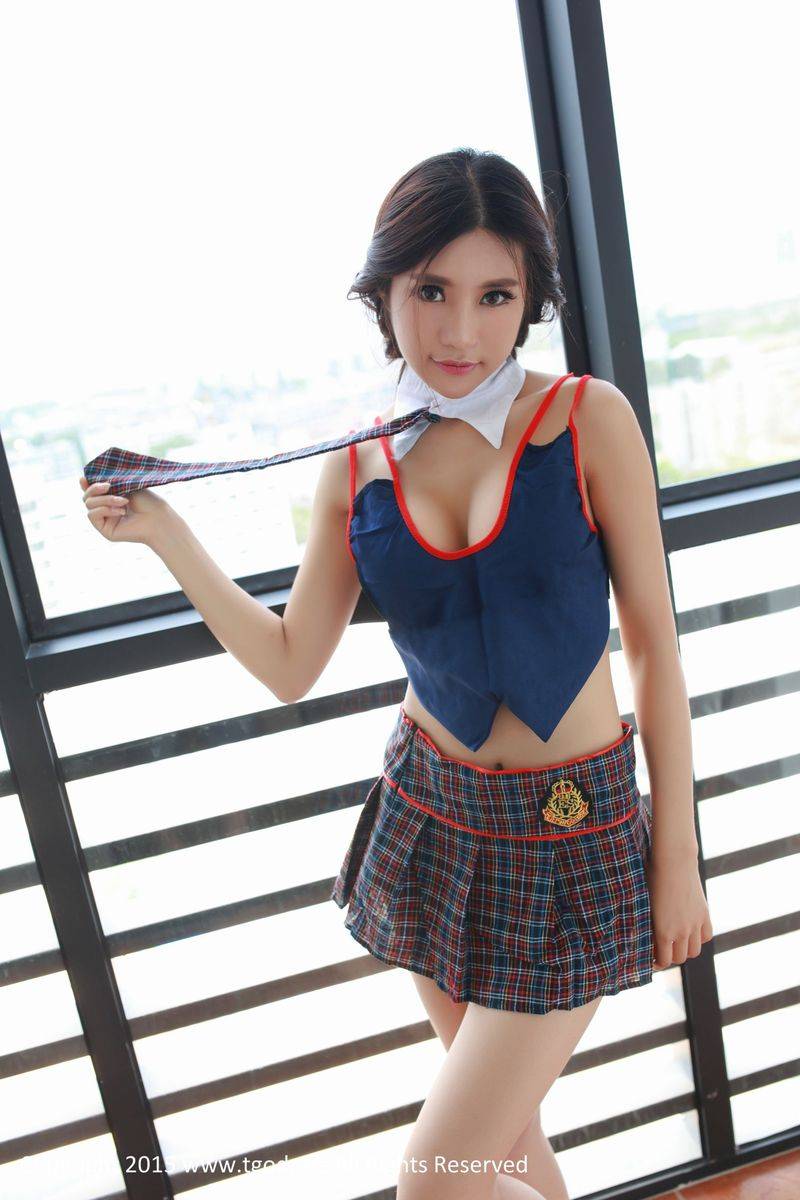 推女神美女模特绮里嘉ula英伦学生装傲人身材制服诱惑美图-21