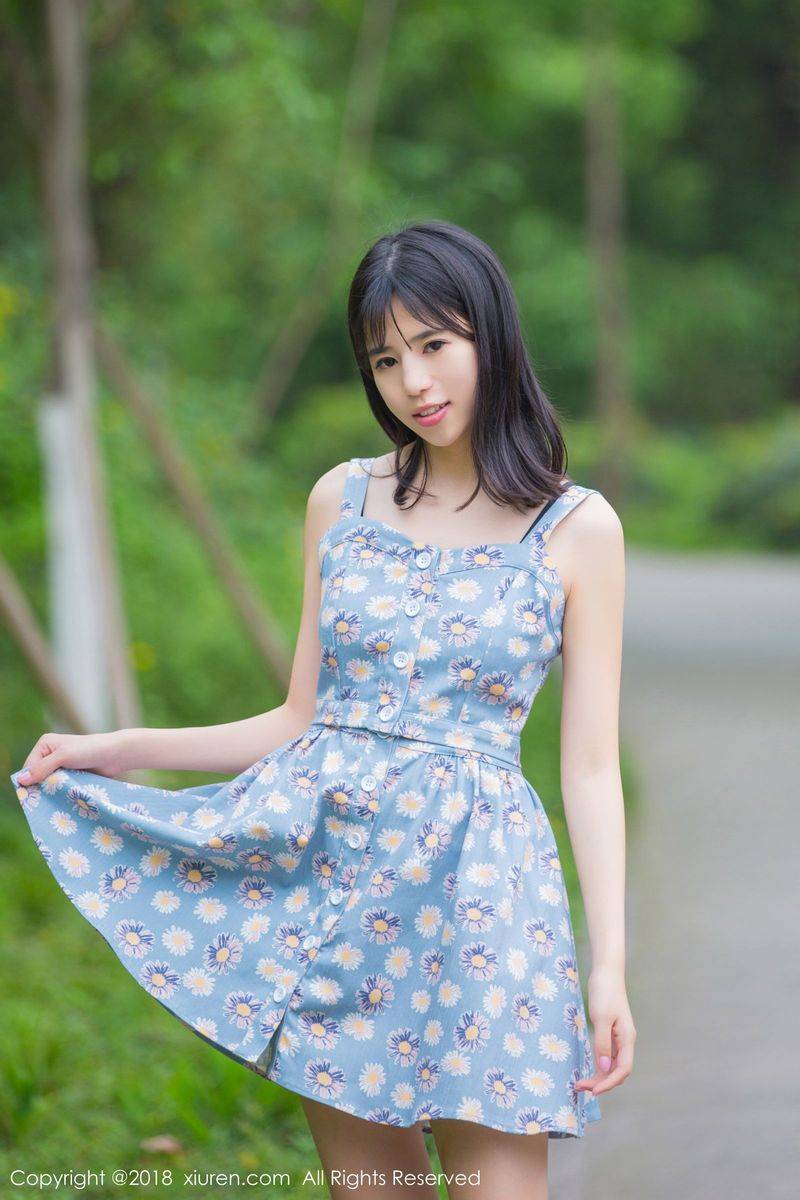 秀人网美女模特艾栗栗学生制服诱惑清新可人私房写真-24