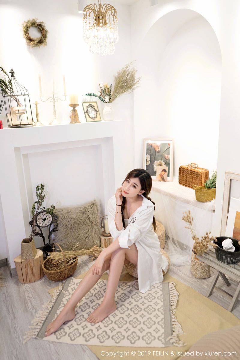 嗲囡囡新人模特星星star纯白风格修长美腿首套唯美写真-6