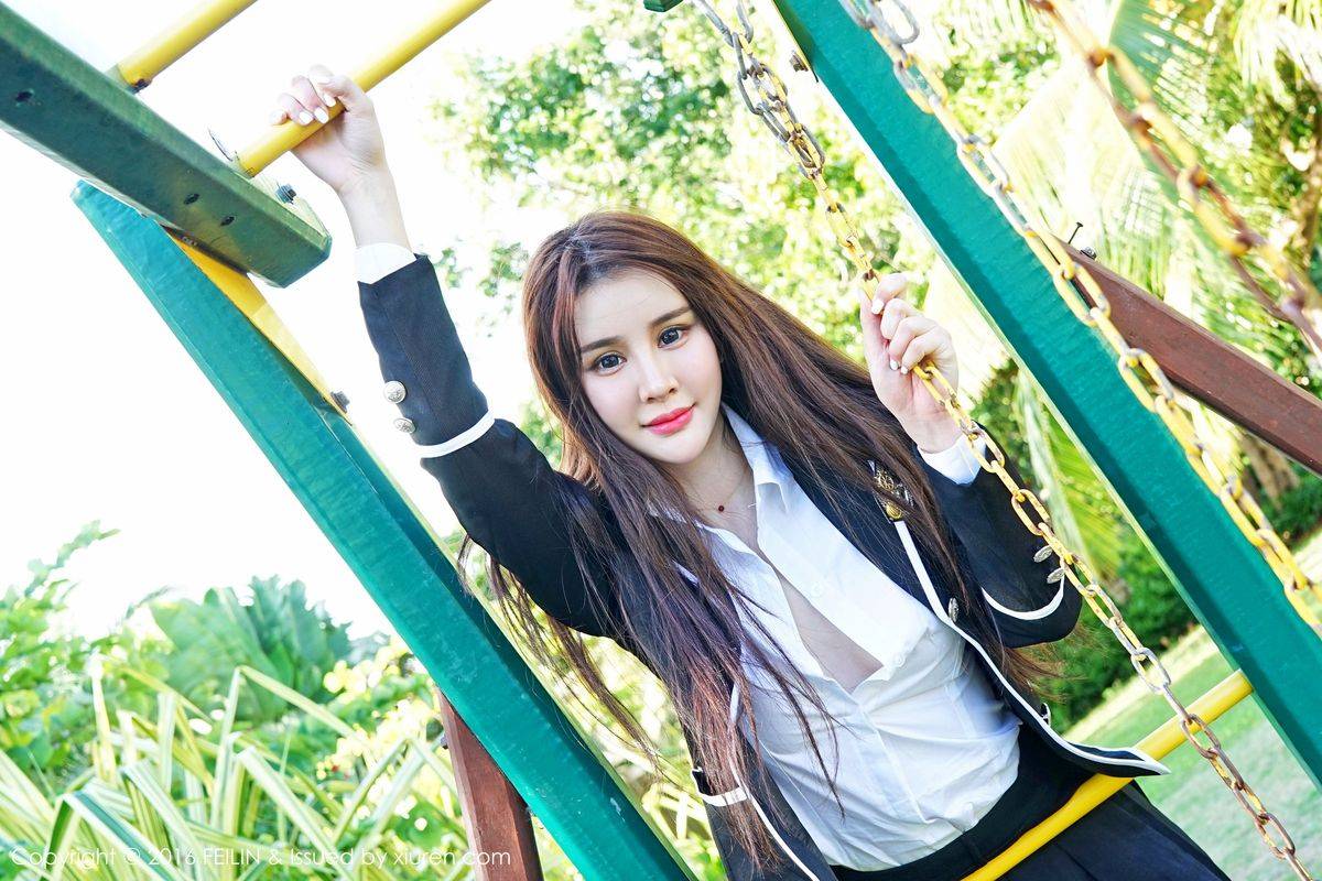 嗲囡囡女神Cheryl青树学生装比基尼制服诱惑薄荷岛旅拍-45