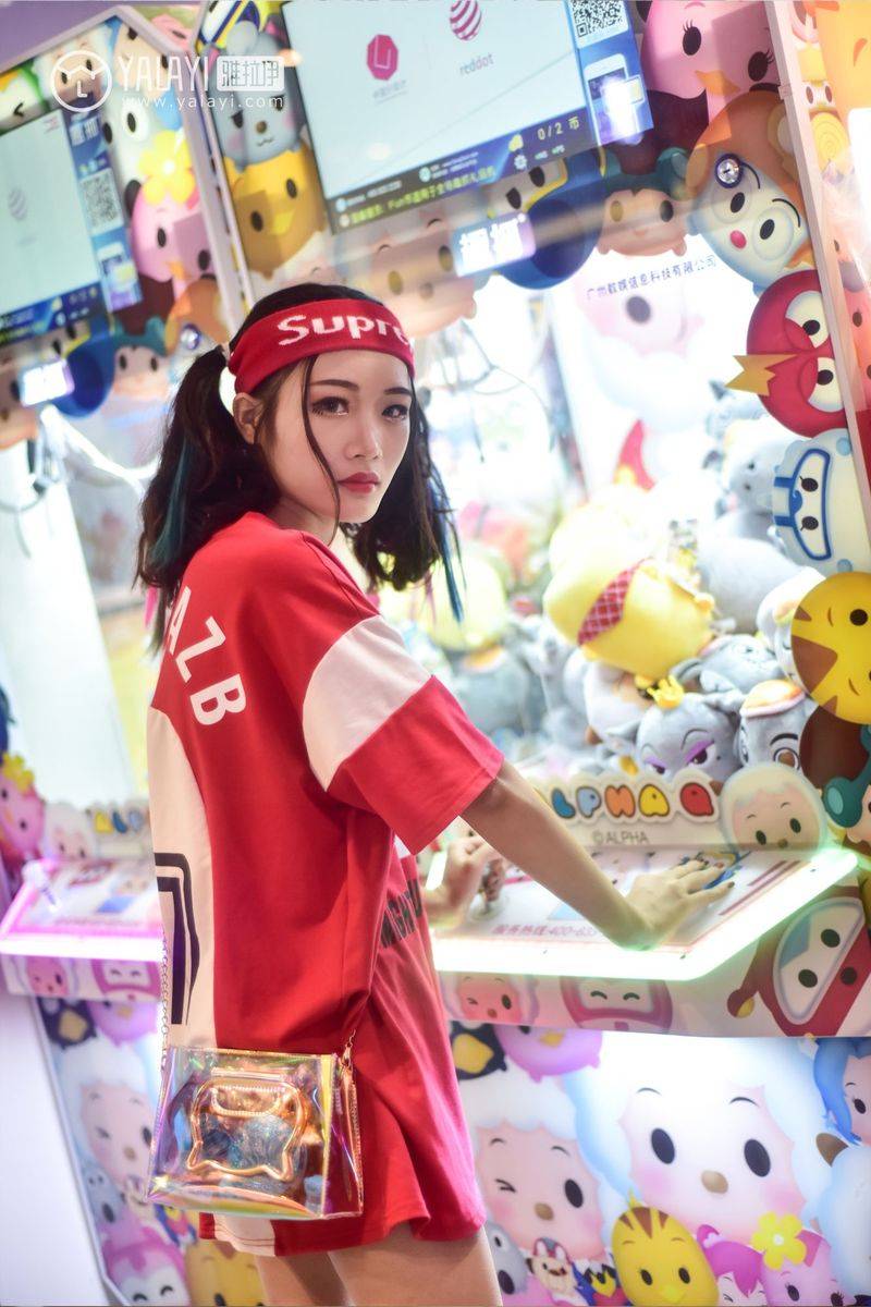 YALAYI雅拉伊清纯美女兔洱周末时光修长美腿街拍美图-16