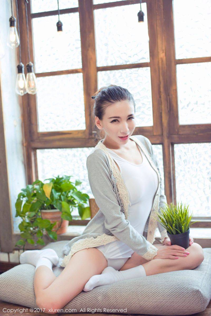 秀人网性感女神赵颖ZY日系女仆装丝袜美腿私房诱惑写真-3