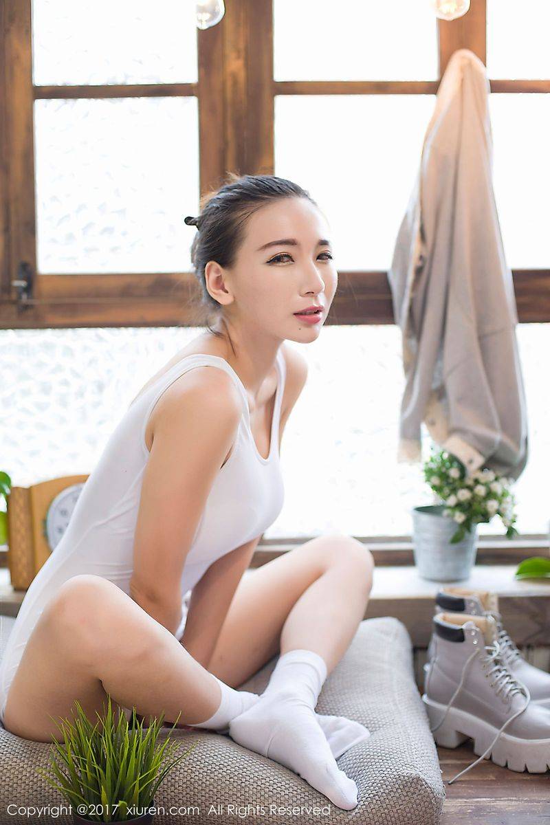 秀人网性感女神赵颖ZY日系女仆装丝袜美腿私房诱惑写真-12