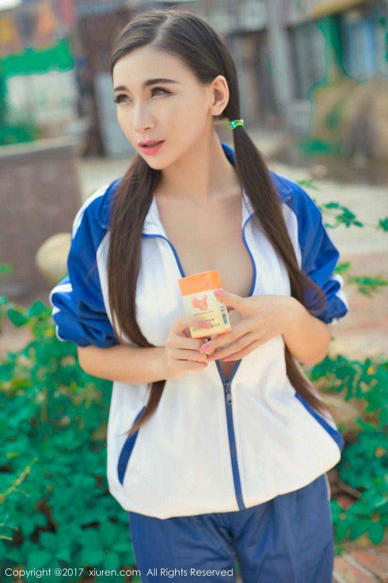 秀人网清纯美女赵颖ZY青春校服系美胸细腰内衣诱惑套图-41