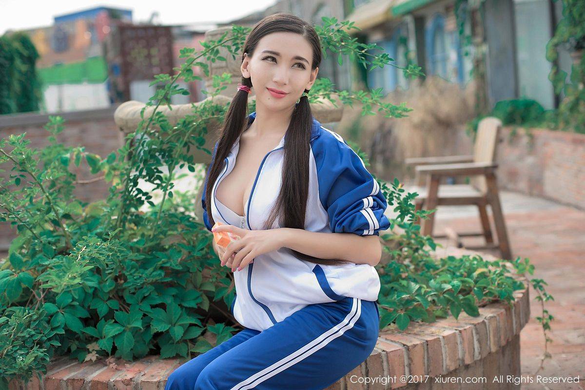 秀人网清纯美女赵颖ZY青春校服系美胸细腰内衣诱惑套图-54