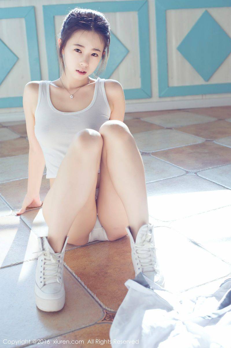 秀人网性感嫩模草莓zz童颜巨乳日系死库水少女造型美图-21