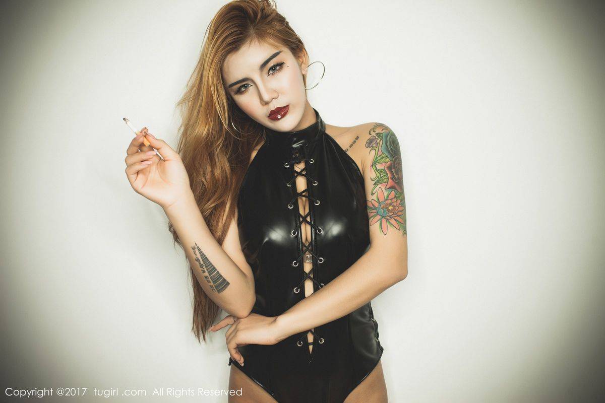 秀人网姐妹花黄炜婷Tina&代子白皙美胸豹纹内衣诱惑写真合集-49