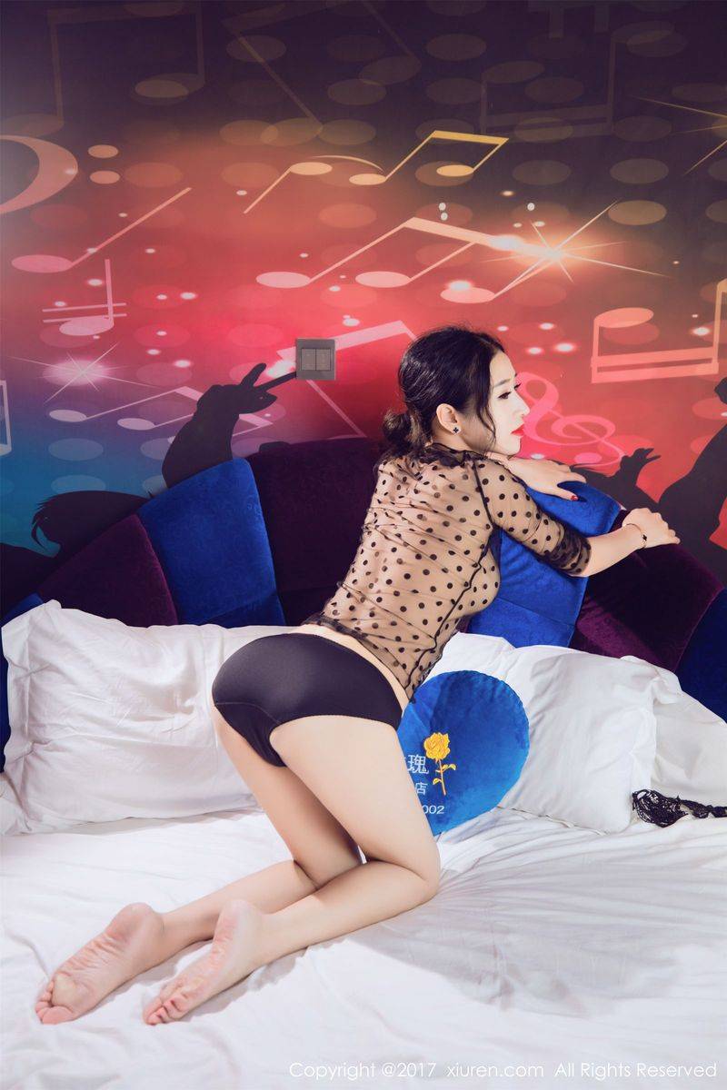 秀人网性感美女馨怡玲珑身材透视内衣诱惑大尺度极致写真-36