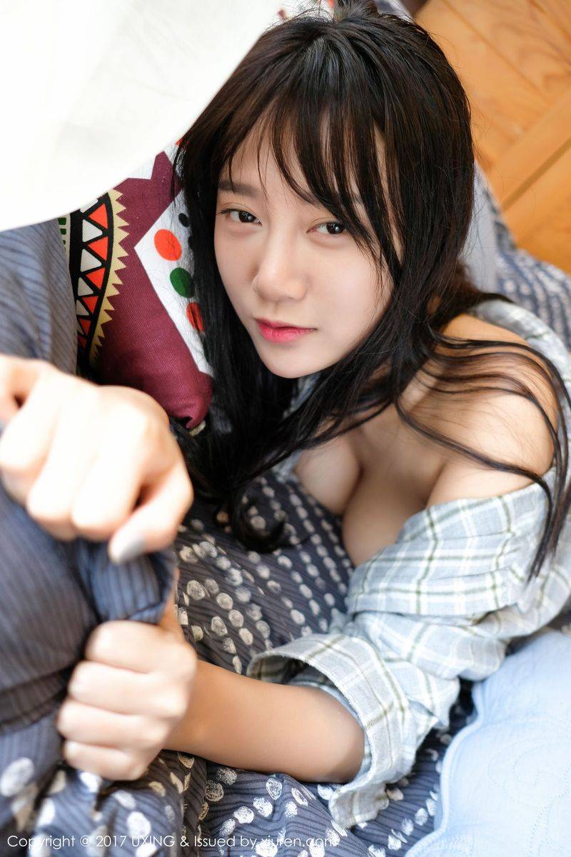 优星馆重庆美女模特李猩一前凸后翘修长美腿热辣私房写真-32