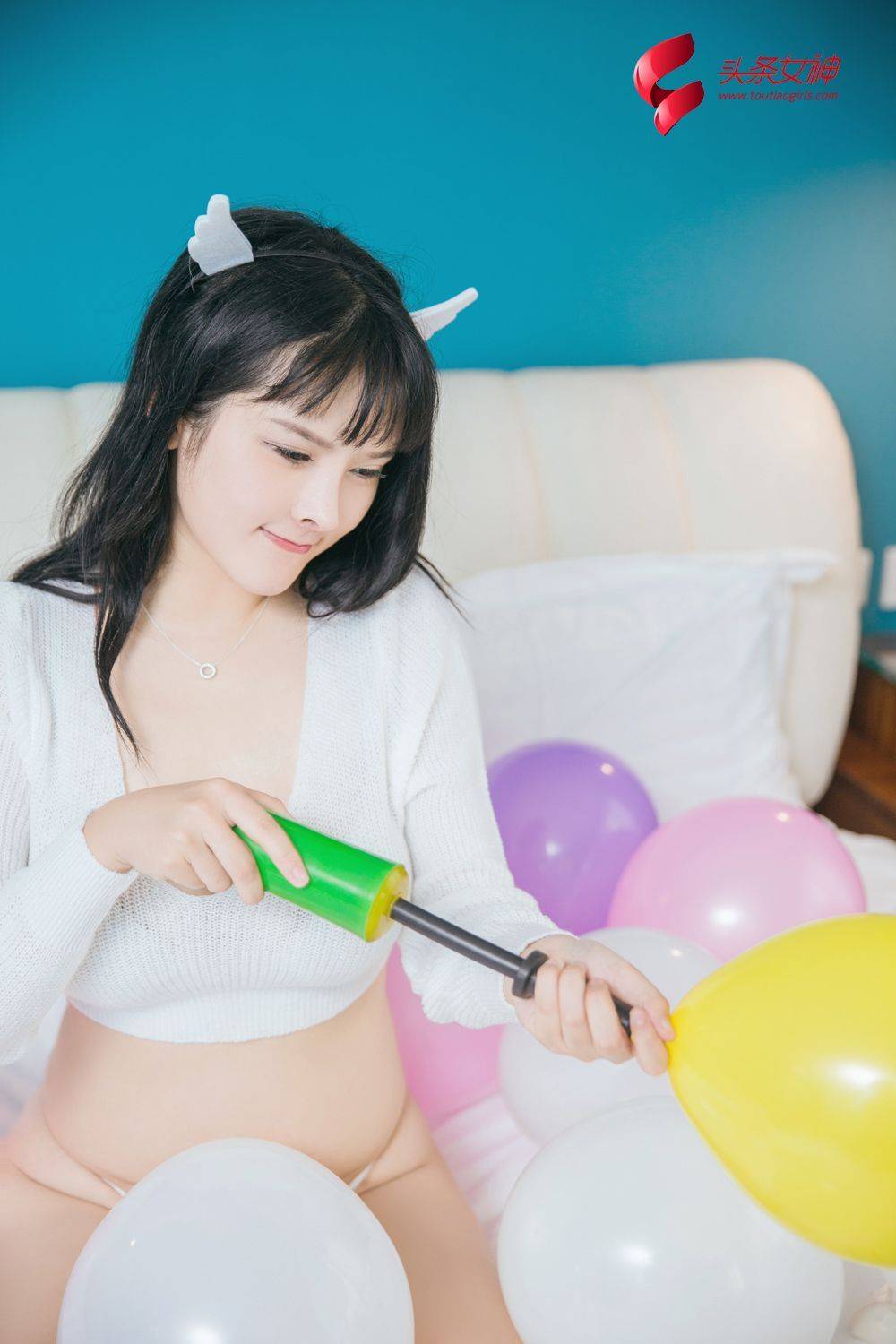 头条女神性感美女杨漫妮白嫩美胸波涛胸涌内衣诱惑美图-15