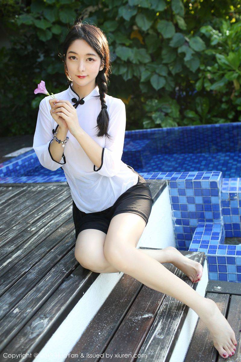 花の颜性感女神小热巴Angela古典旗袍翘臀美腿清新写真-3