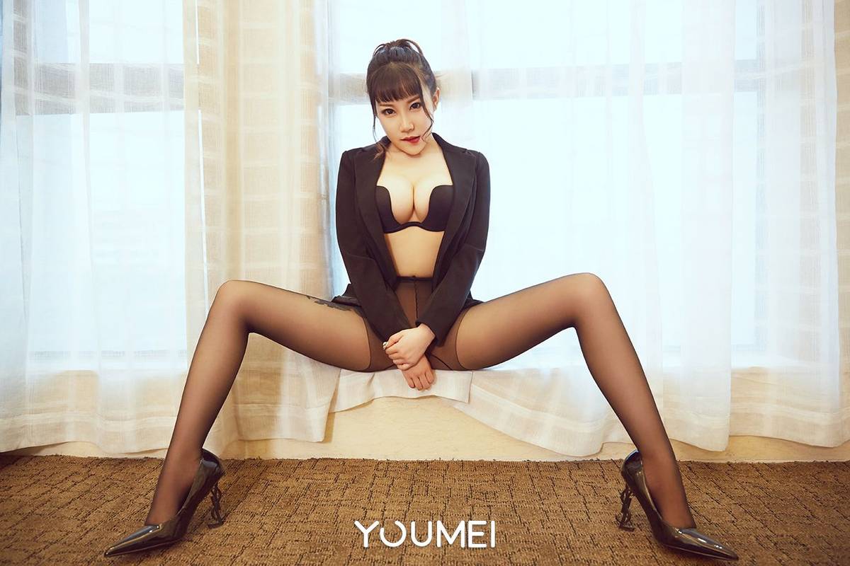 YOUMEI尤美美女模特张团团黑丝美腿傲人双峰内衣诱惑美图-17