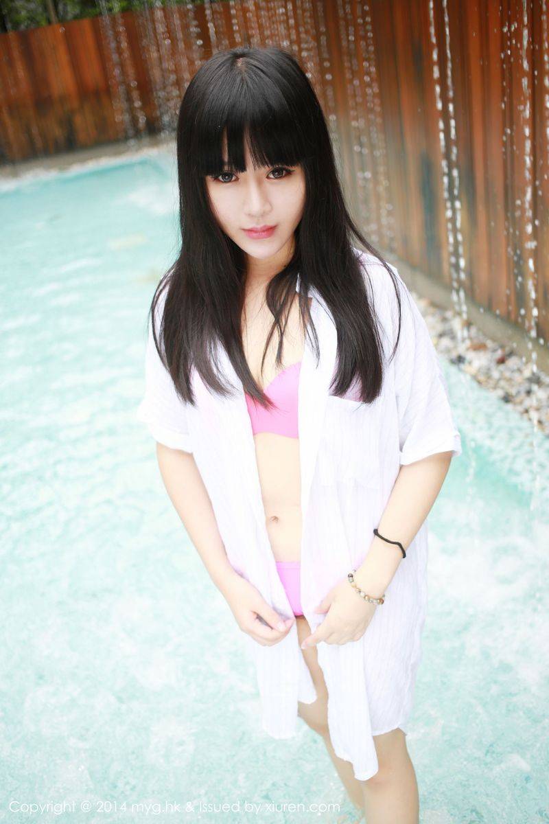 美媛馆模特八宝icey翘臀美胸泳池比基尼粉色内衣诱惑美图-12