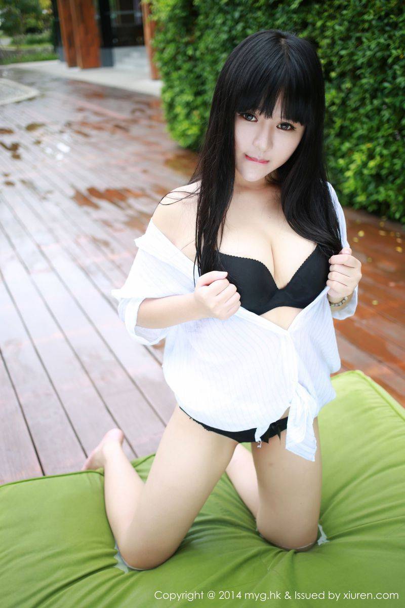 美媛馆模特八宝icey翘臀美胸泳池比基尼粉色内衣诱惑美图-27