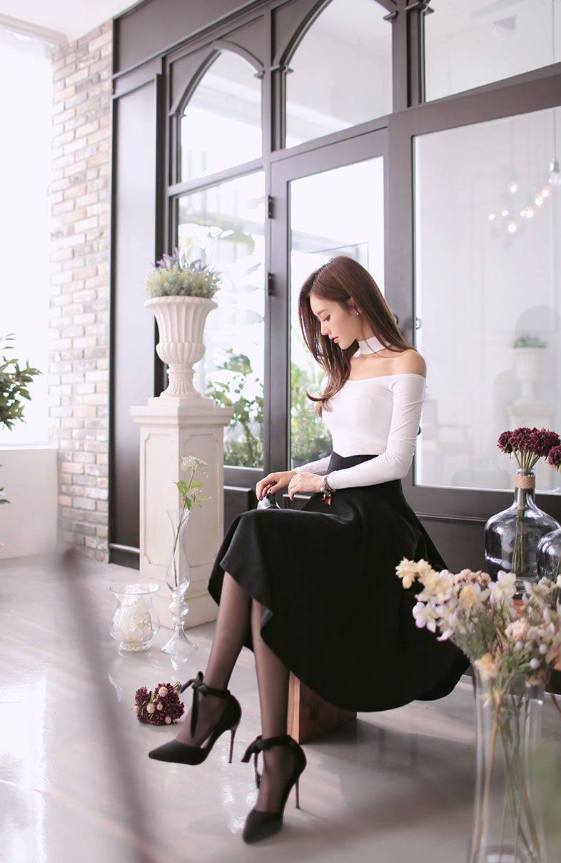 韩国性感女神孙允珠黑丝美腿超短裙小清新长发飘飘街拍-68