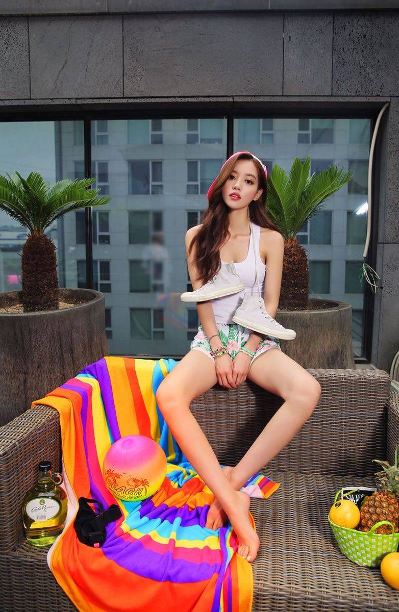 韩国气质网拍女神孙允珠泳装比基尼内衣诱惑福利写真美图-11