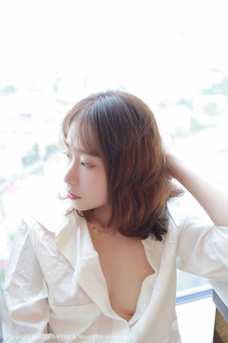 模范学院美女模特陈思雨Mango诱人丰胸修长美腿写真套图-20