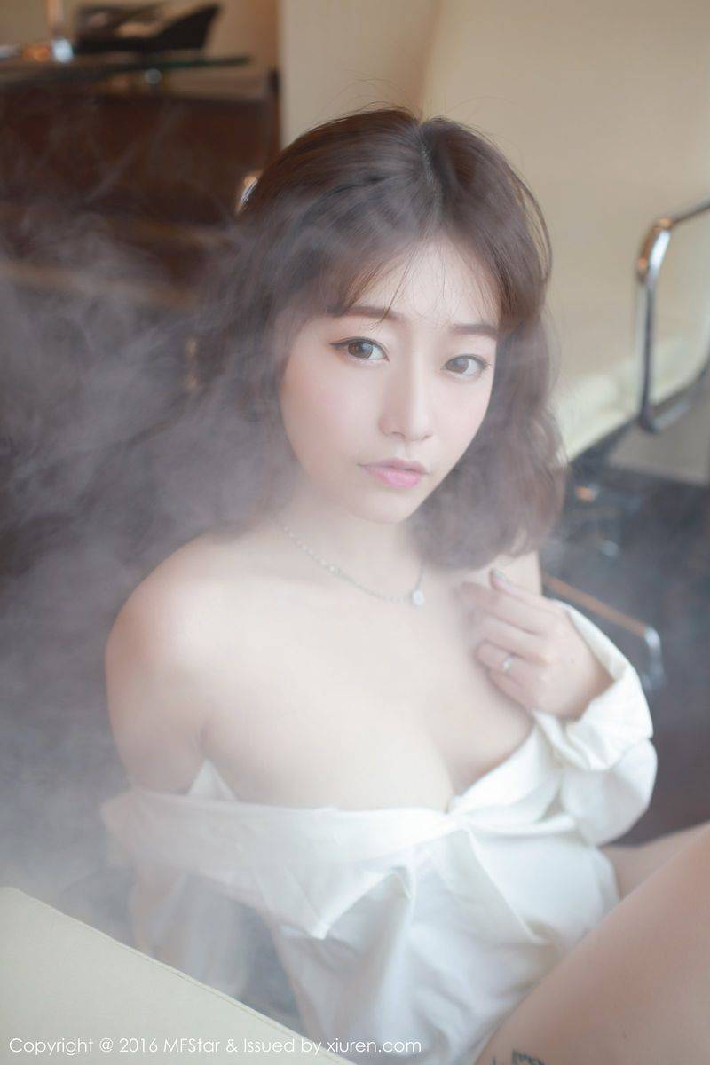 模范学院美女模特陈思雨Mango诱人丰胸修长美腿写真套图-23