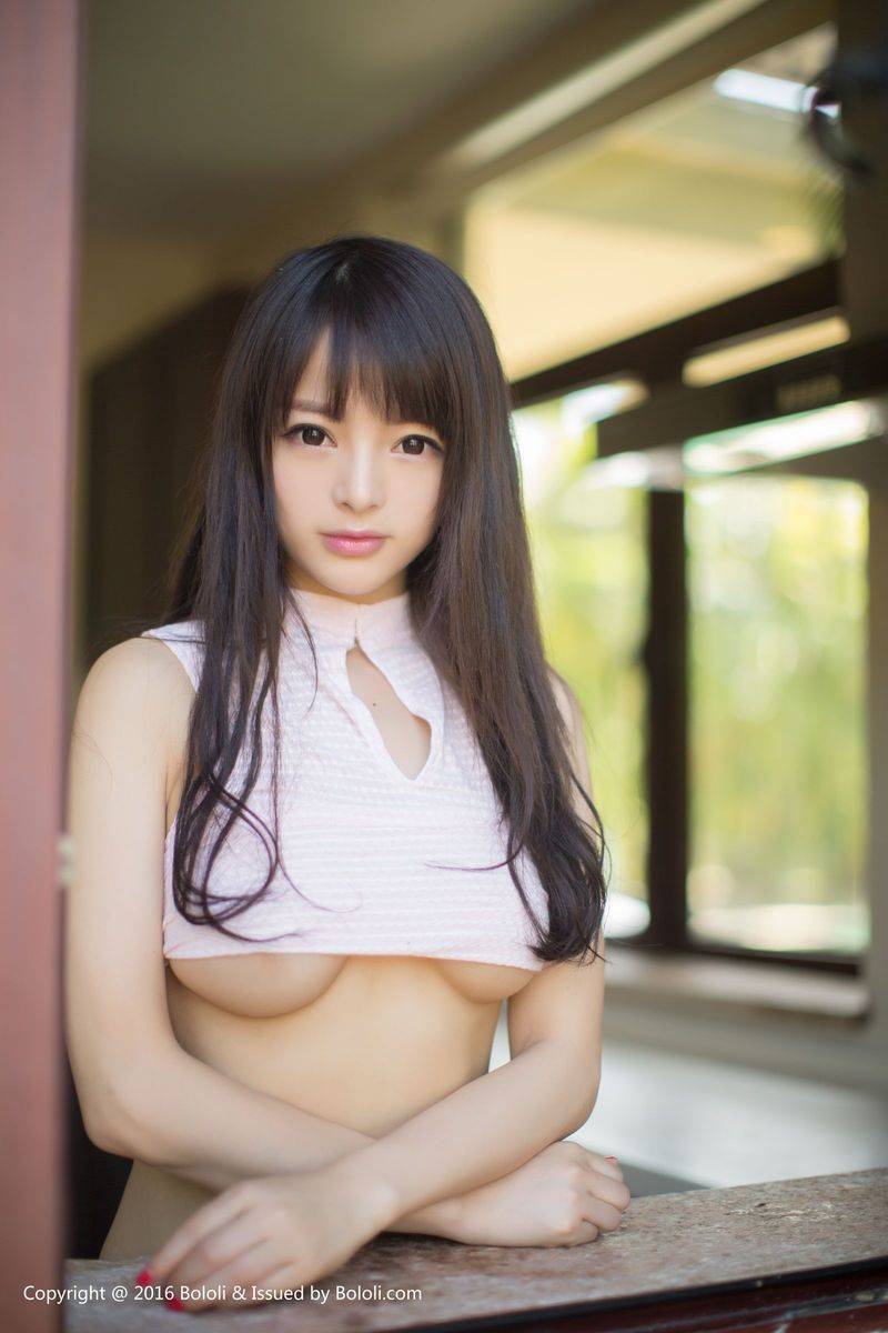 波萝社性感美女AngelaLee李玲童颜巨乳盛夏雅典娜养眼写真-11