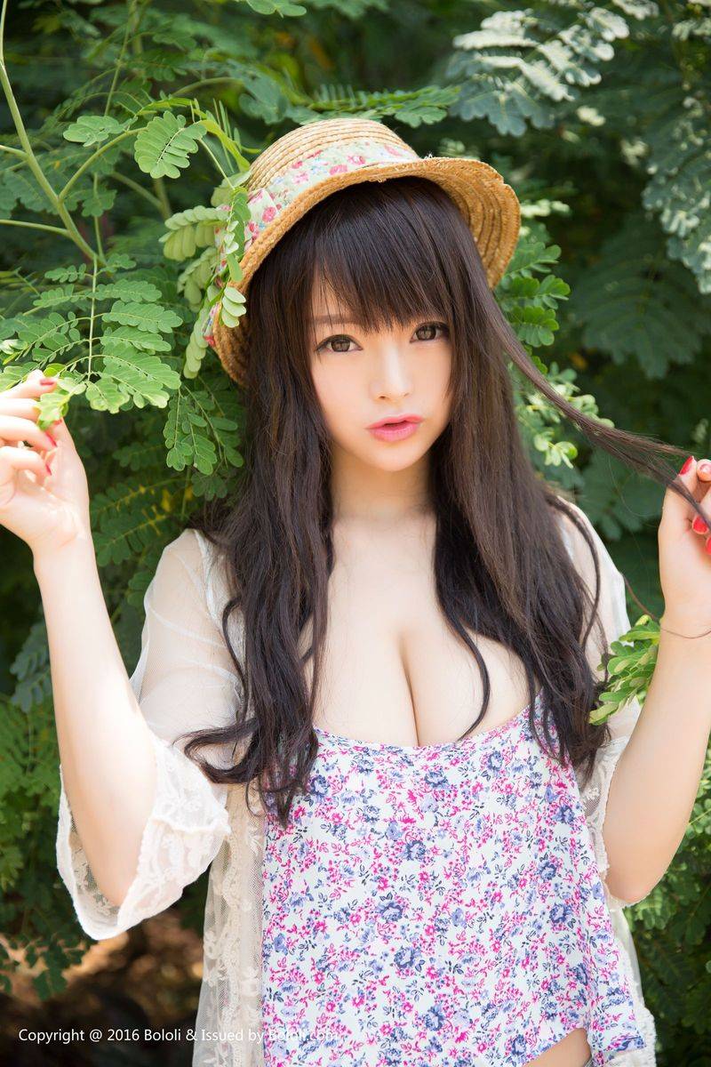 波萝社性感美女AngelaLee李玲童颜巨乳盛夏雅典娜养眼写真-35