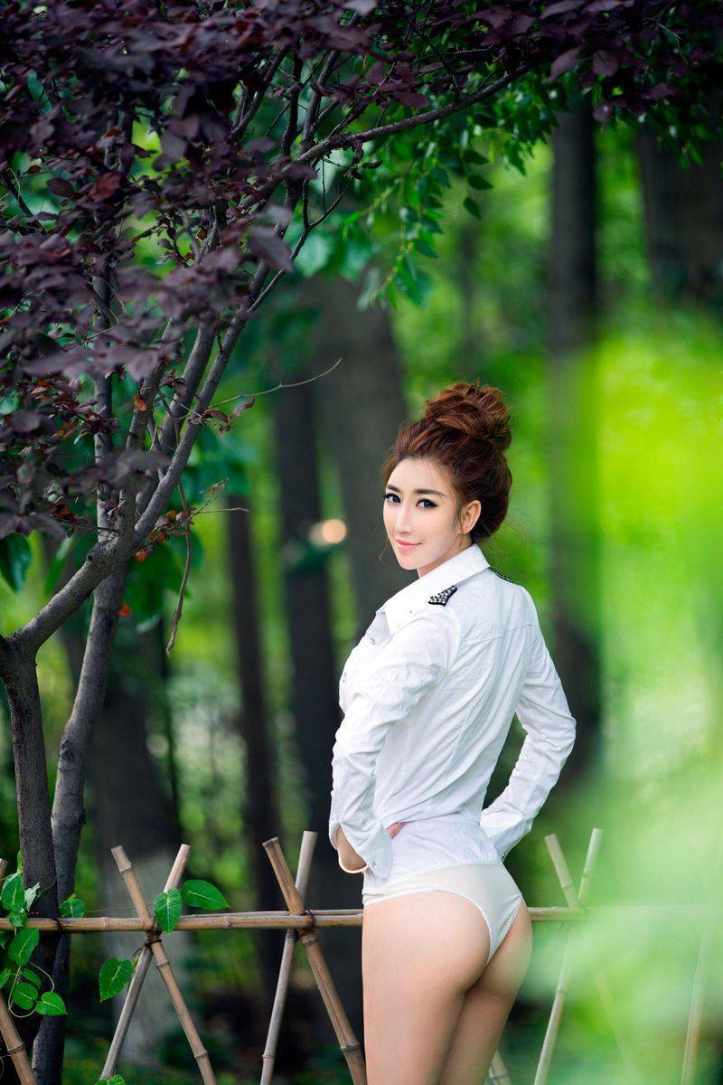 推女郎美女模特陆瓷Luci波涛胸涌内衣诱惑晶莹剔透美图-4