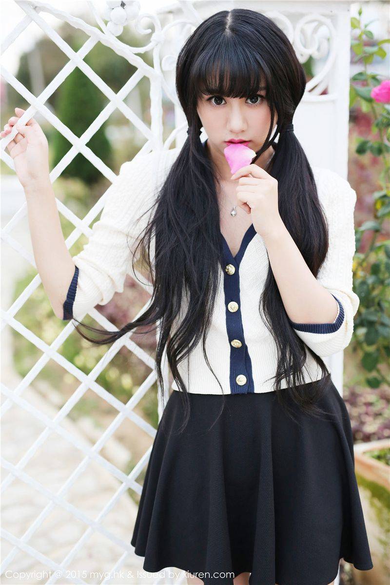 美媛馆养眼美女杨晓青儿丝袜美腿户外湿身诱惑泰国写真-35