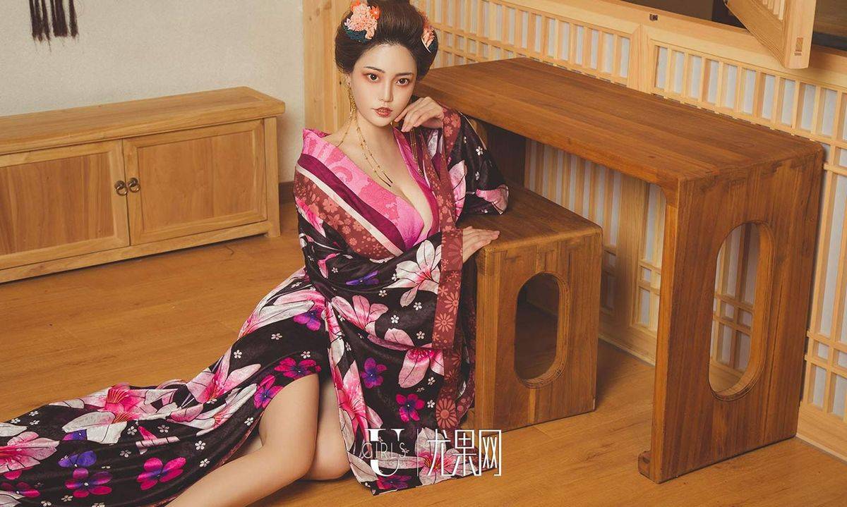 尤果网美女模特孟十朵身着和服风情万种艺伎回忆录美图-32