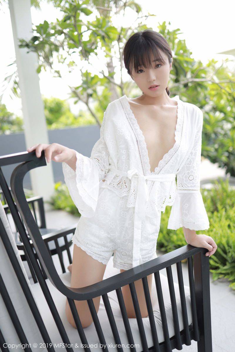 模范学院美女模特仓井优香白色蕾丝越南性感第一套旅拍-2