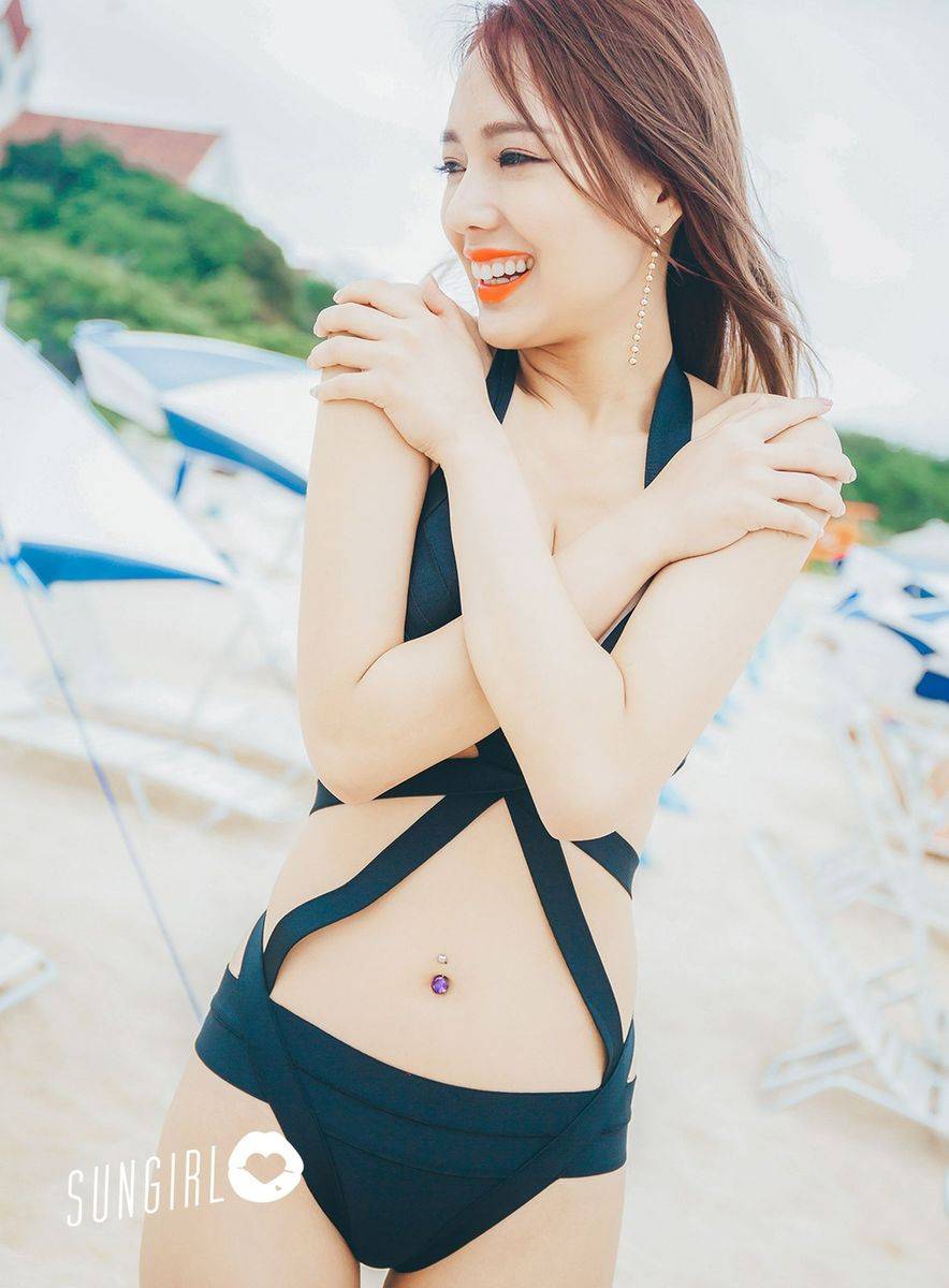 阳光宝贝台湾美女模特林薇多比基尼诱惑南岛冲绳性感写真-10