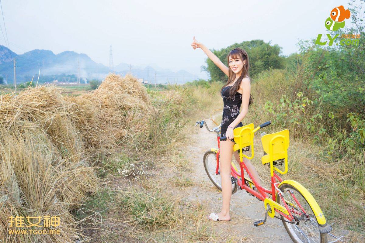 推女神性感美女王曼妮比基尼白皙美胸修长美腿温泉写真-59