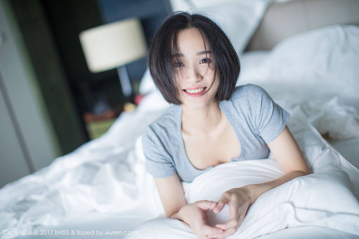 爱蜜社新人美女模特莉雅Livia水润清新诗情画意养眼写真-40