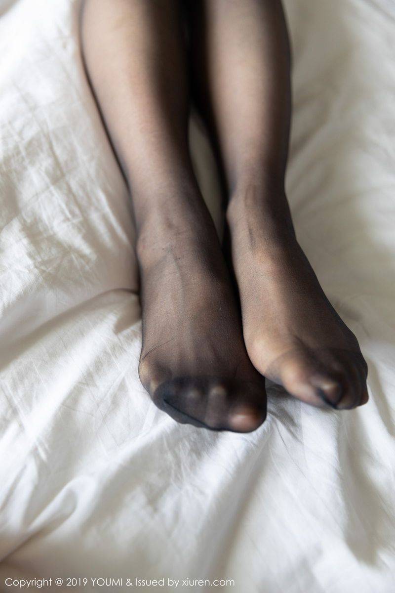 尤蜜荟性感女神筱慧Icon黑丝美腿半透内衣诱惑塞班岛旅拍-41