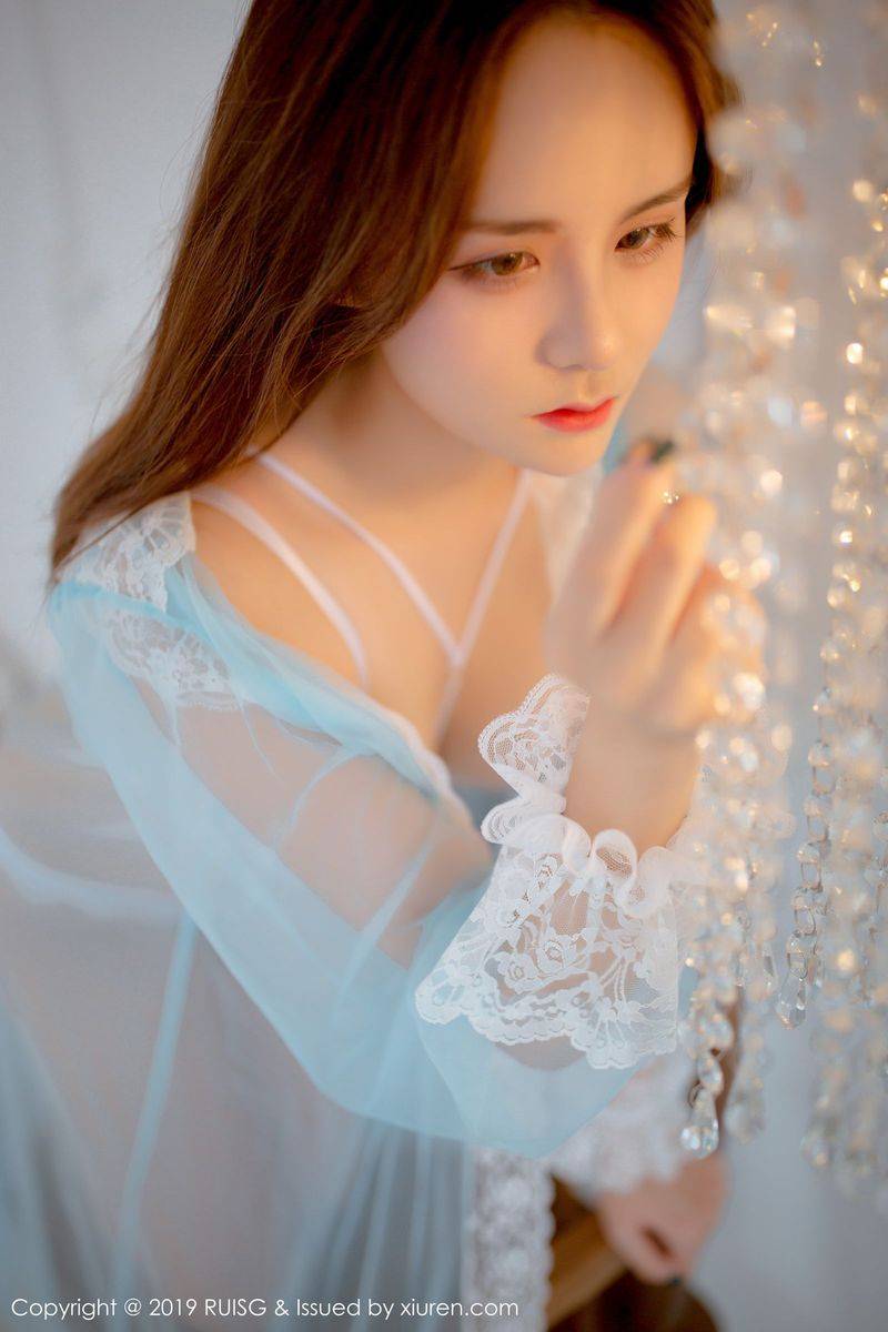 RUISG瑞丝馆新人模特Daisy琳琳白嫩美胸透视内衣诱惑首套写真-14