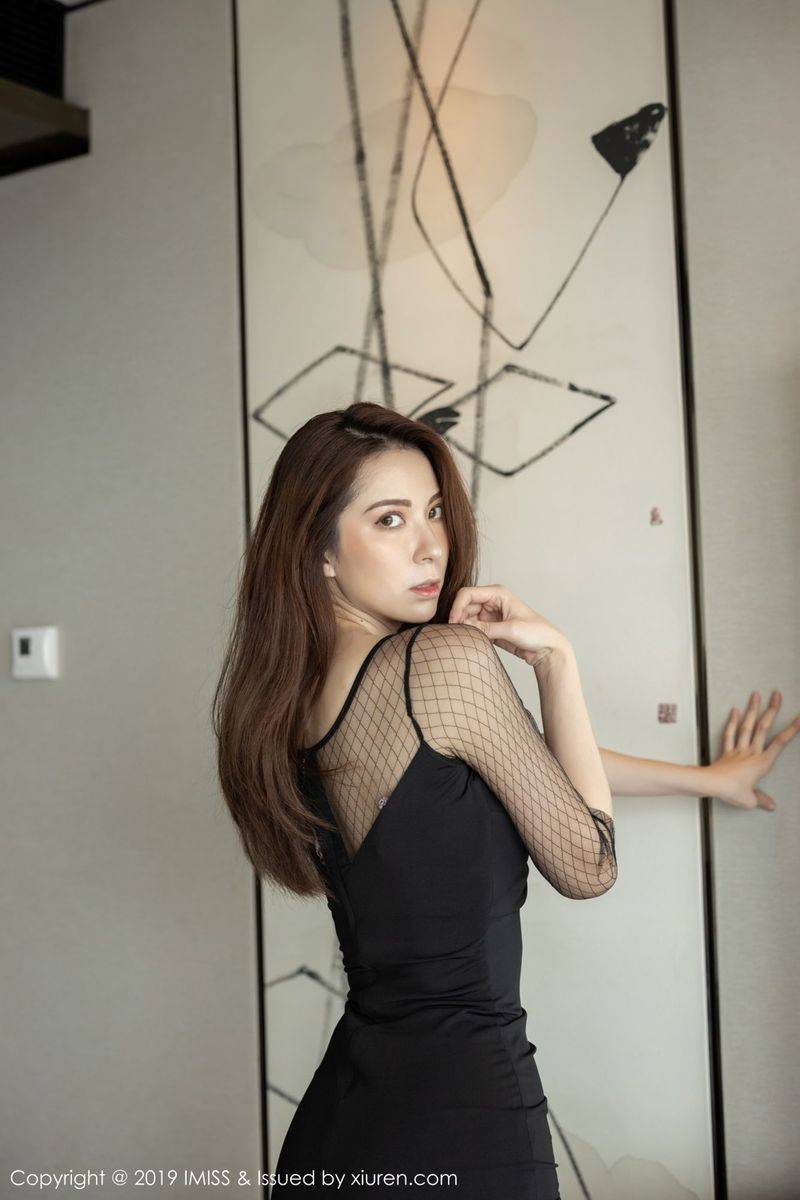 爱蜜社气质女神陈良玲carry旗袍黑丝美腿蕾丝内衣诱惑写真-10