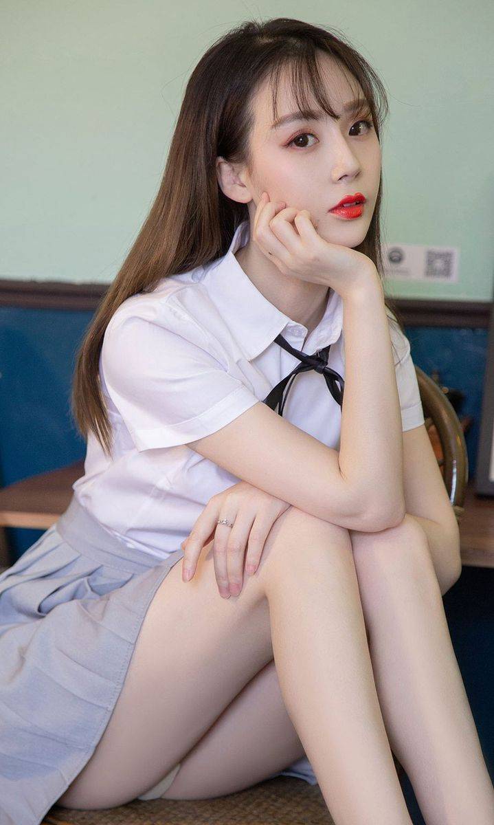 尤果网美女模特徐肉肉清新校服牛仔热裤修长美腿性感写真-20