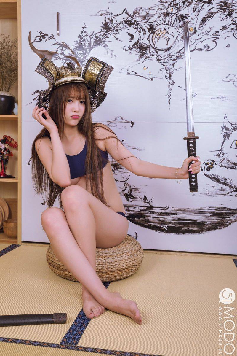 51MODO女神美腿杂志模特龚诗雯童颜巨乳开胸泳衣比基尼美图-39