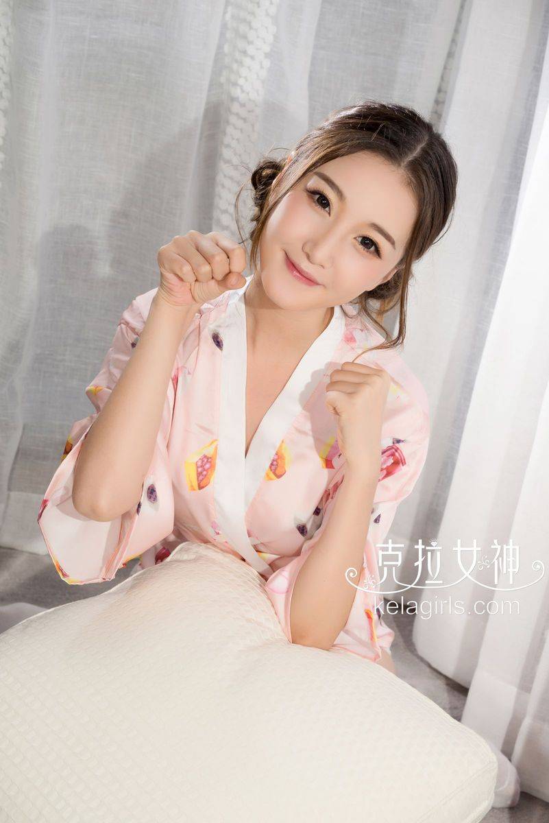 克拉女神性感软妹子杨暖Aimee面若桃花粉红和服萌萌套图-8