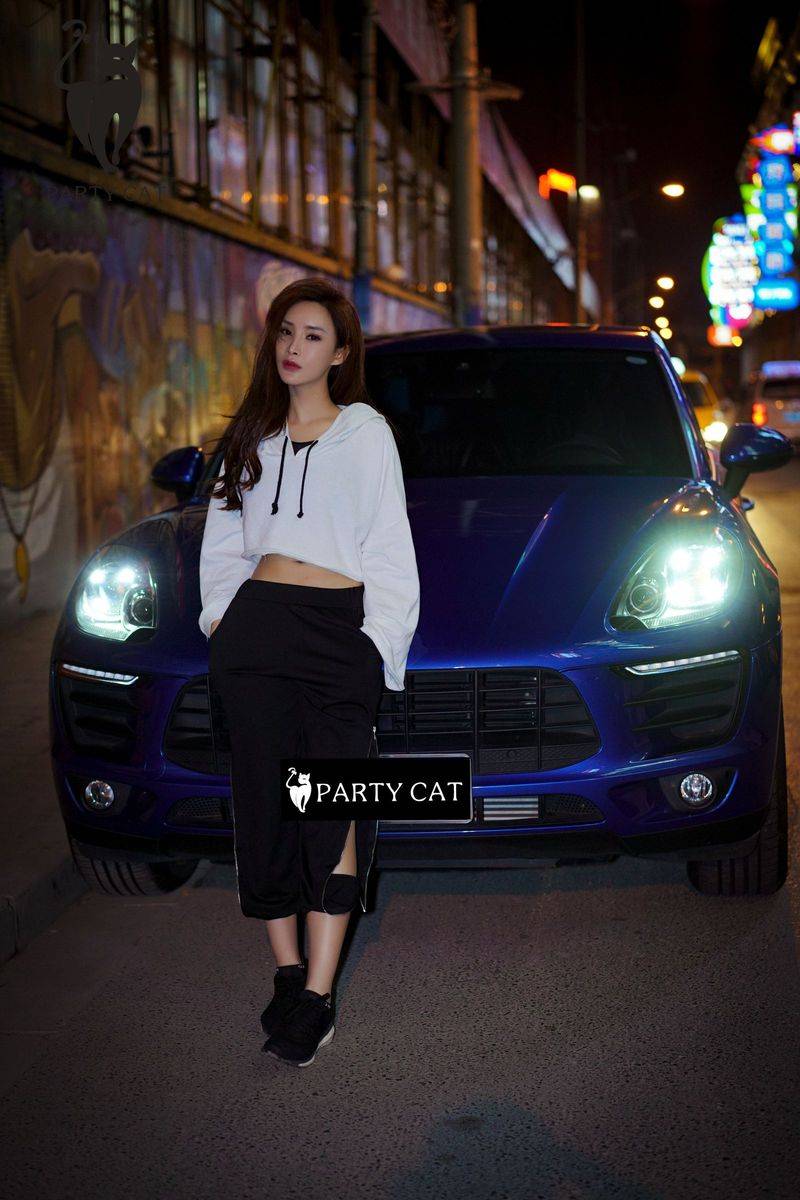 PartyCat轰趴猫性感女神周妍希黑丝美腿环肥燕瘦主题写真-24