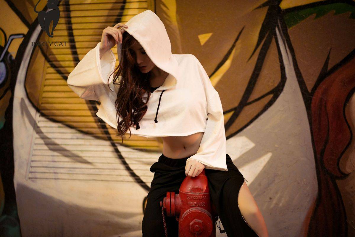 PartyCat轰趴猫性感女神周妍希黑丝美腿环肥燕瘦主题写真-33