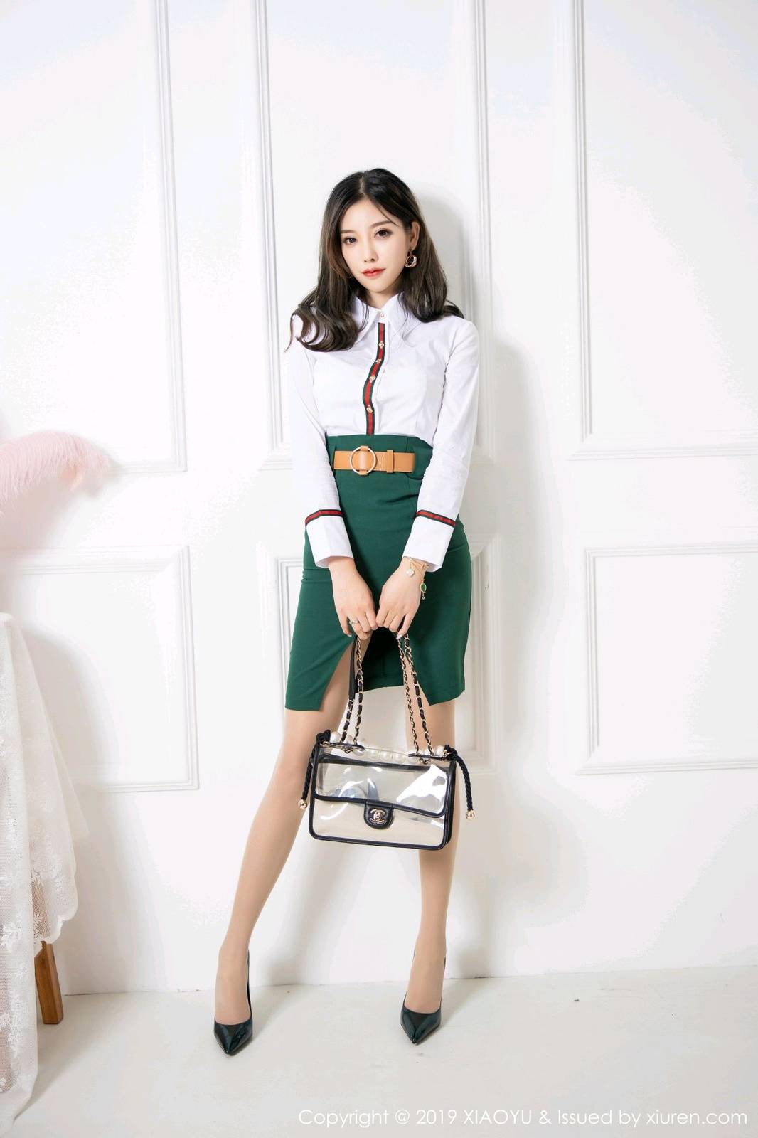 语画界性感女神杨晨晨sugar白衬衫丝袜美腿气质撩人清透写真-3