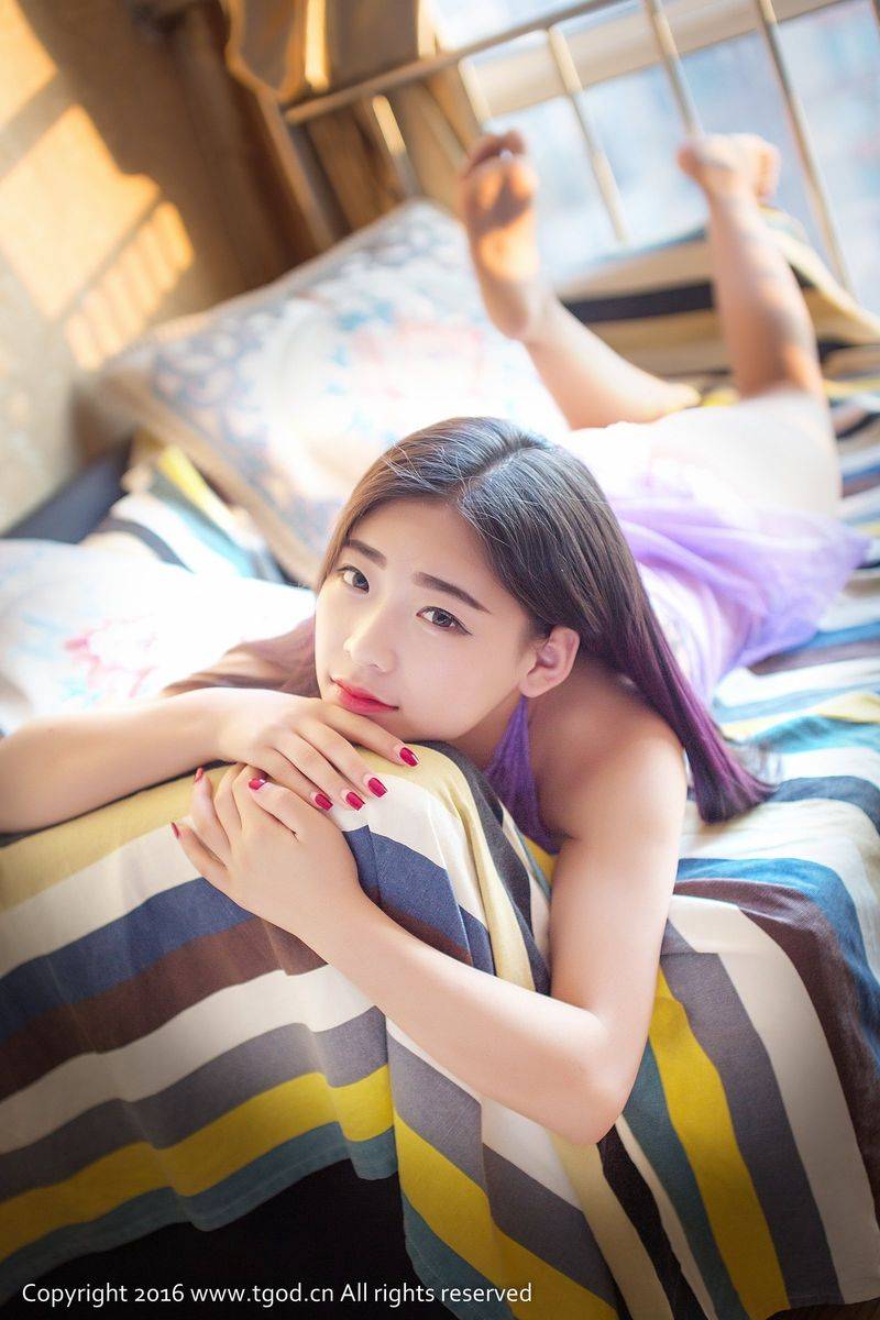 推女神性感美女张小梦学生装制服内衣诱惑甜美可人套图-22