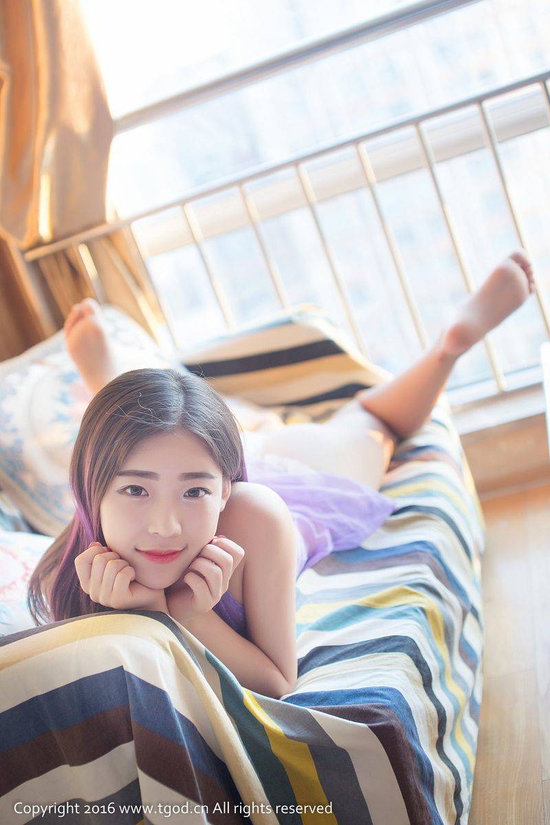 推女神性感美女张小梦学生装制服内衣诱惑甜美可人套图-24