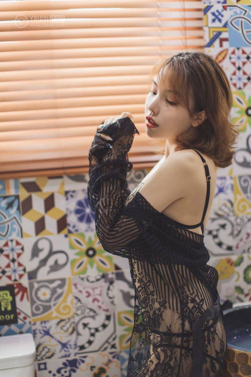 YALAYI雅拉伊性感轻熟女黄乐然透视情趣内衣诱惑私房美图-9