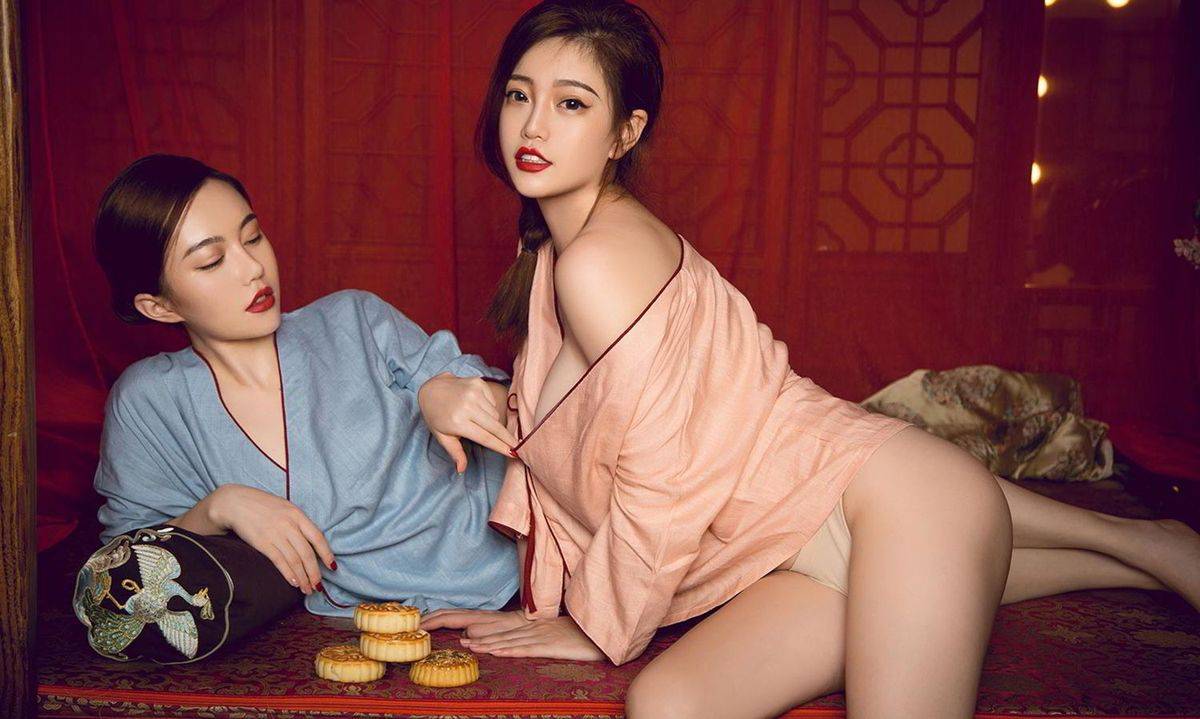 尤果网性感姐妹花孟十朵&刘邦妮中秋主题美胸长腿赏心悦慕-33
