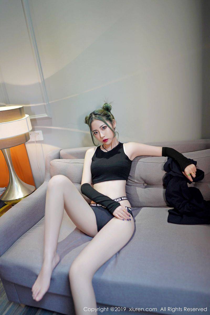 秀人网性感女神小樱和清秀容颜曼妙身材修长美腿冷艳写真-26