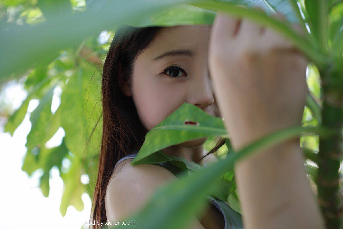 模范学院性感美女佘贝拉bella牛仔热裤翘臀美腿马尔代夫旅拍-50